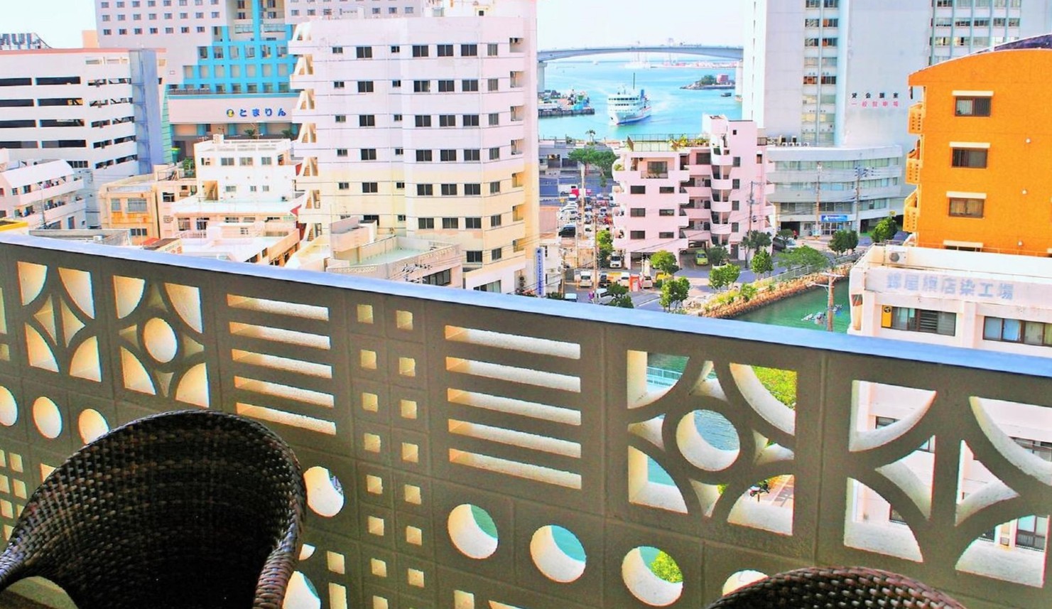 【楽天トラベルサマーSALE】とまりん近く高層階はハーバービュー♪開放的なお部屋で夏旅ステイ