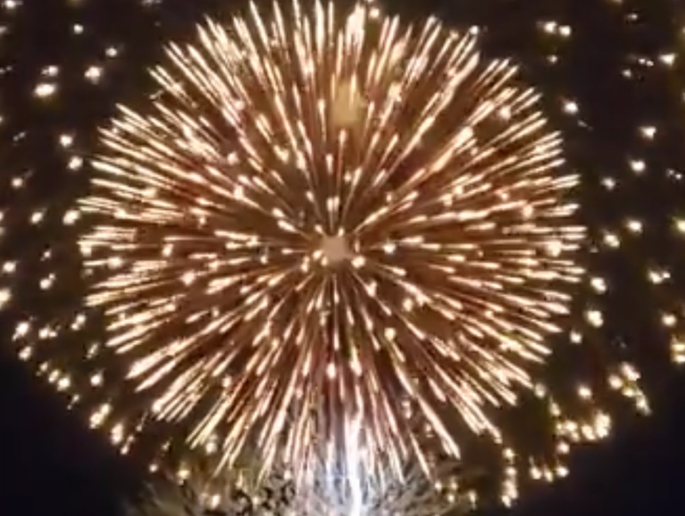 【越後三大花火大会・片貝花火♪】片貝まつり奉納大煙火★マイカーで遅着ご宿泊プラン