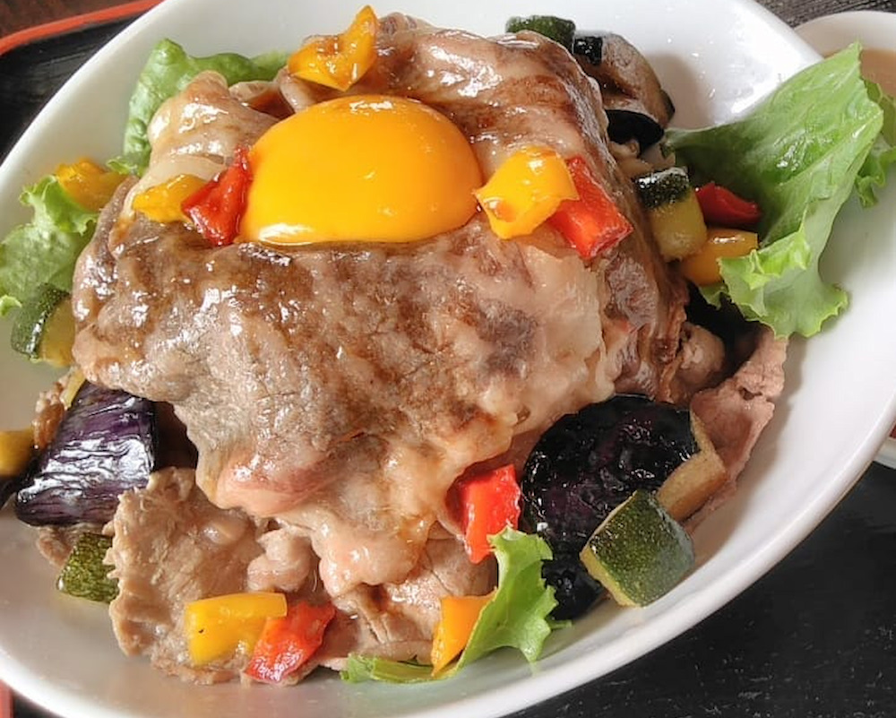 魚沼幸せ和洋食堂 つばめの巣（当ロッヂから車で約7分）