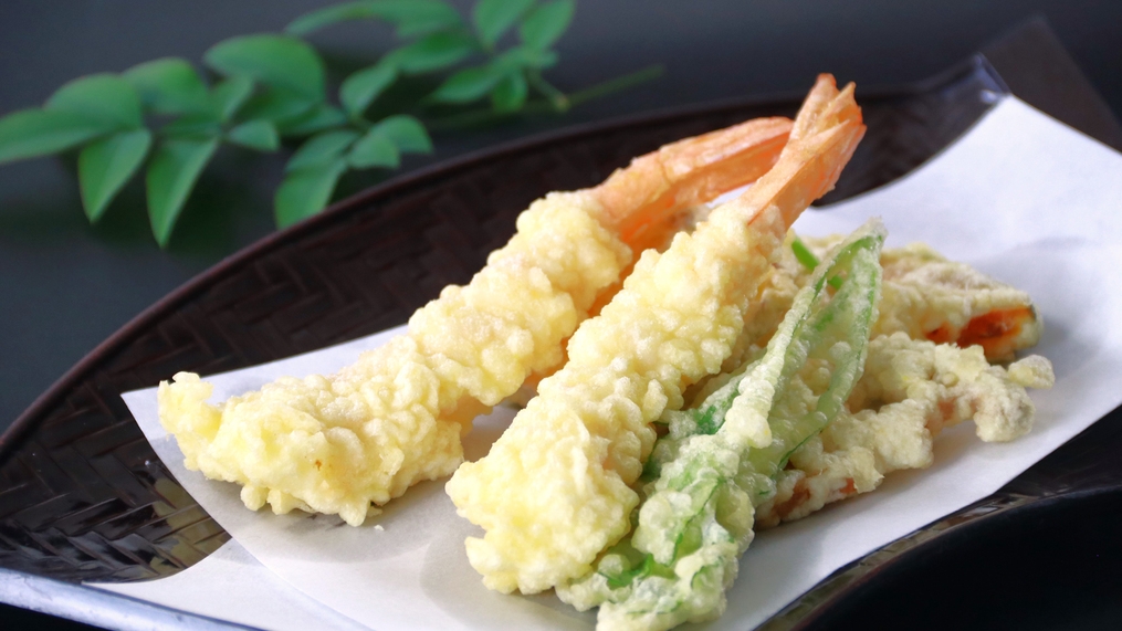地元朝来の食材をお客様に。四季で変化する会席料理♪１泊２食プラン