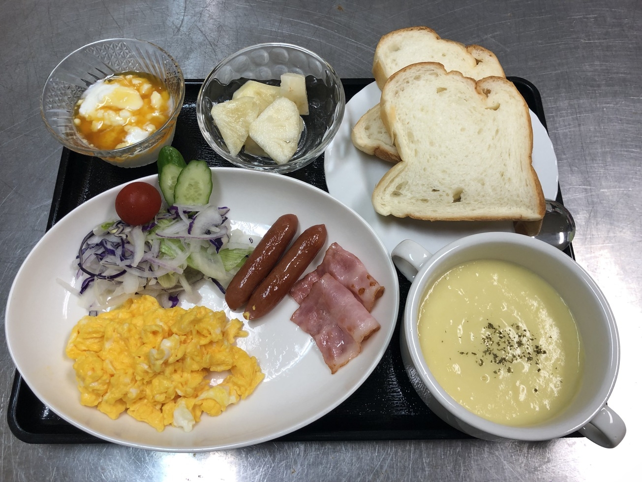 【楽天スーパーSALE】【朝食付き】沖縄食材の朝食で朝から元気チャージ！
