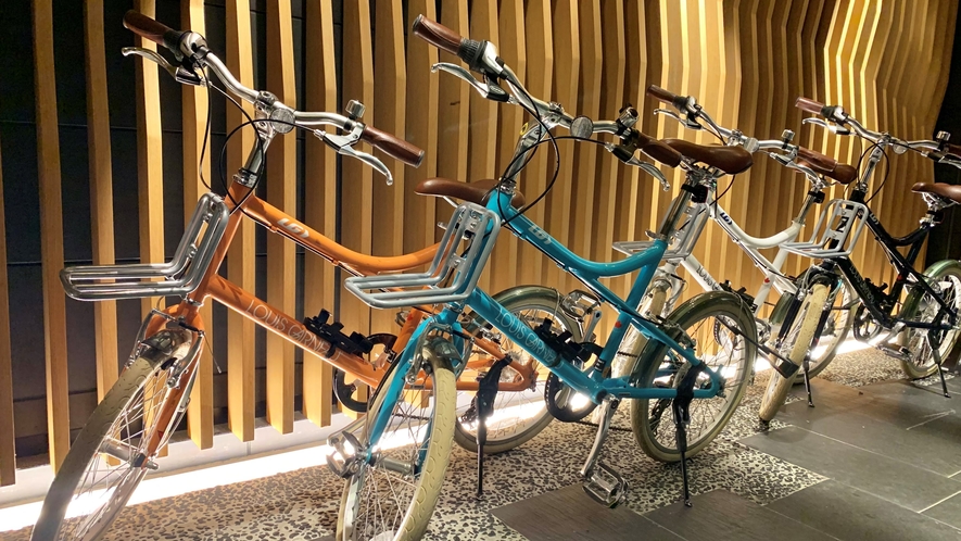 レンタサイクル（先着順、無料）有名ブランドのスタイリッシュな自転車