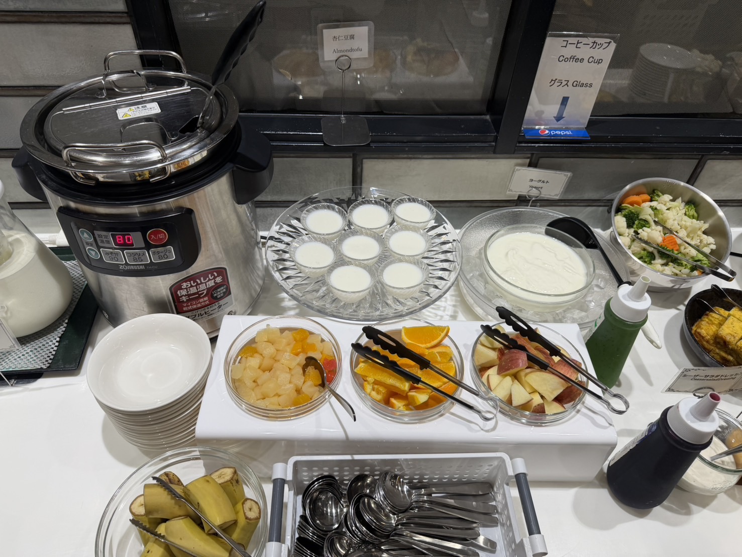 朝食ビュッフェ