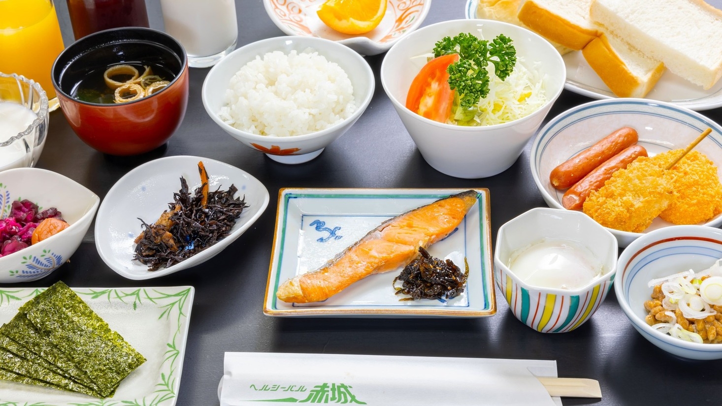 《連泊割》【朝食付】23時までチェックイン可♪ゴルフや観光での利用に便利！人気の温泉大浴場！