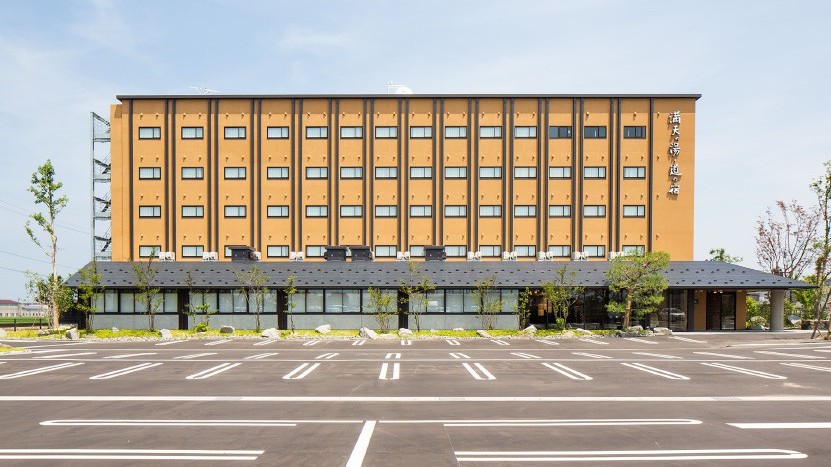 【1泊2食付プラン】 選べる朝夕食で連泊でも安心！◆ 大浴場の後は部屋着のままゆっくり夕食