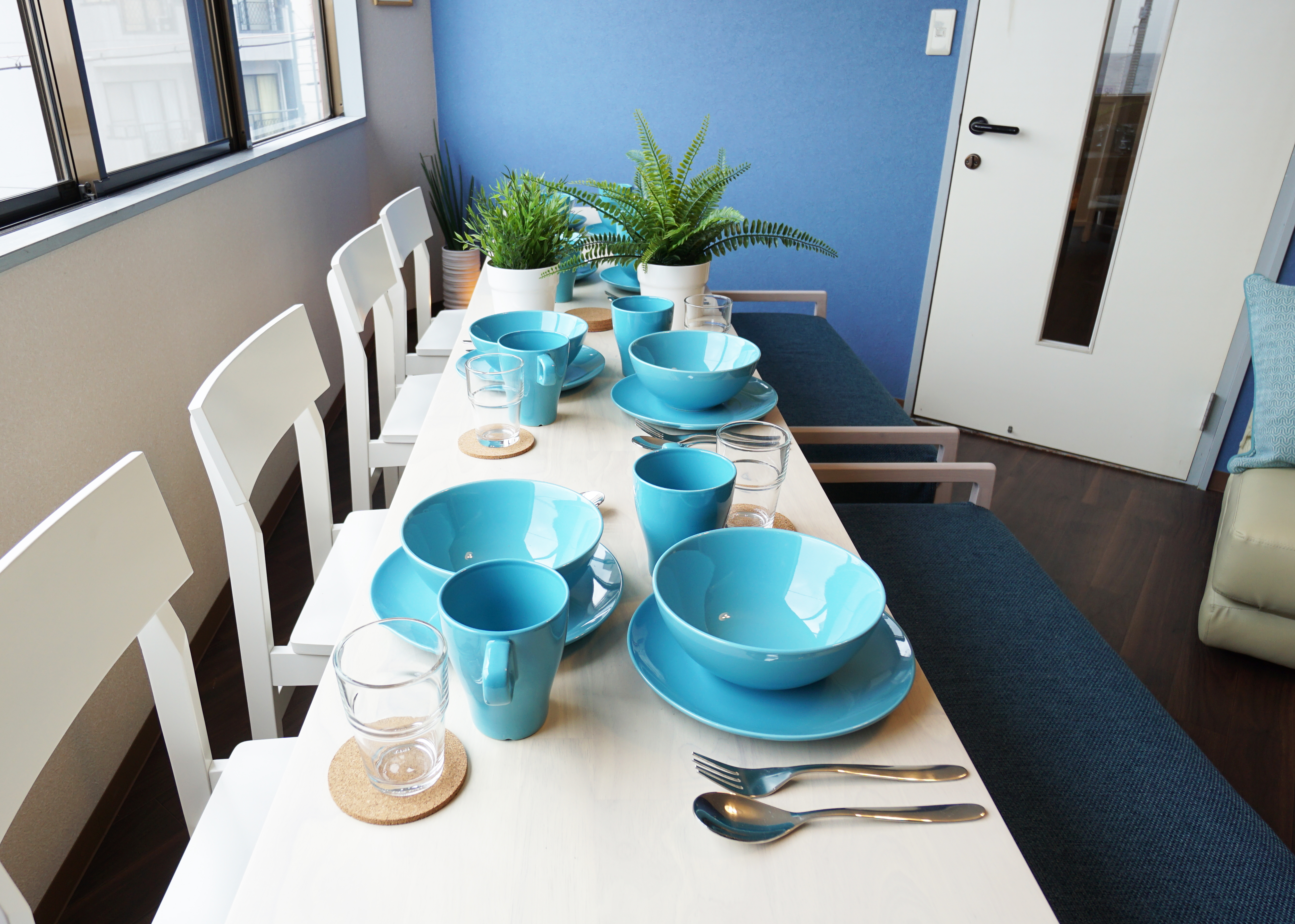 テーブルは自由に動かせます