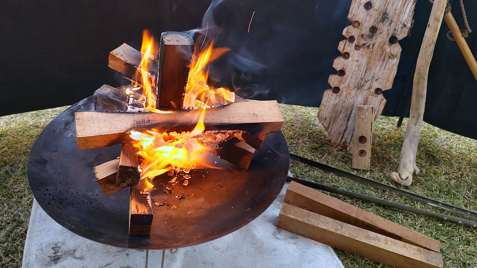 自然に囲まれながらの焚火は心が癒されます♪