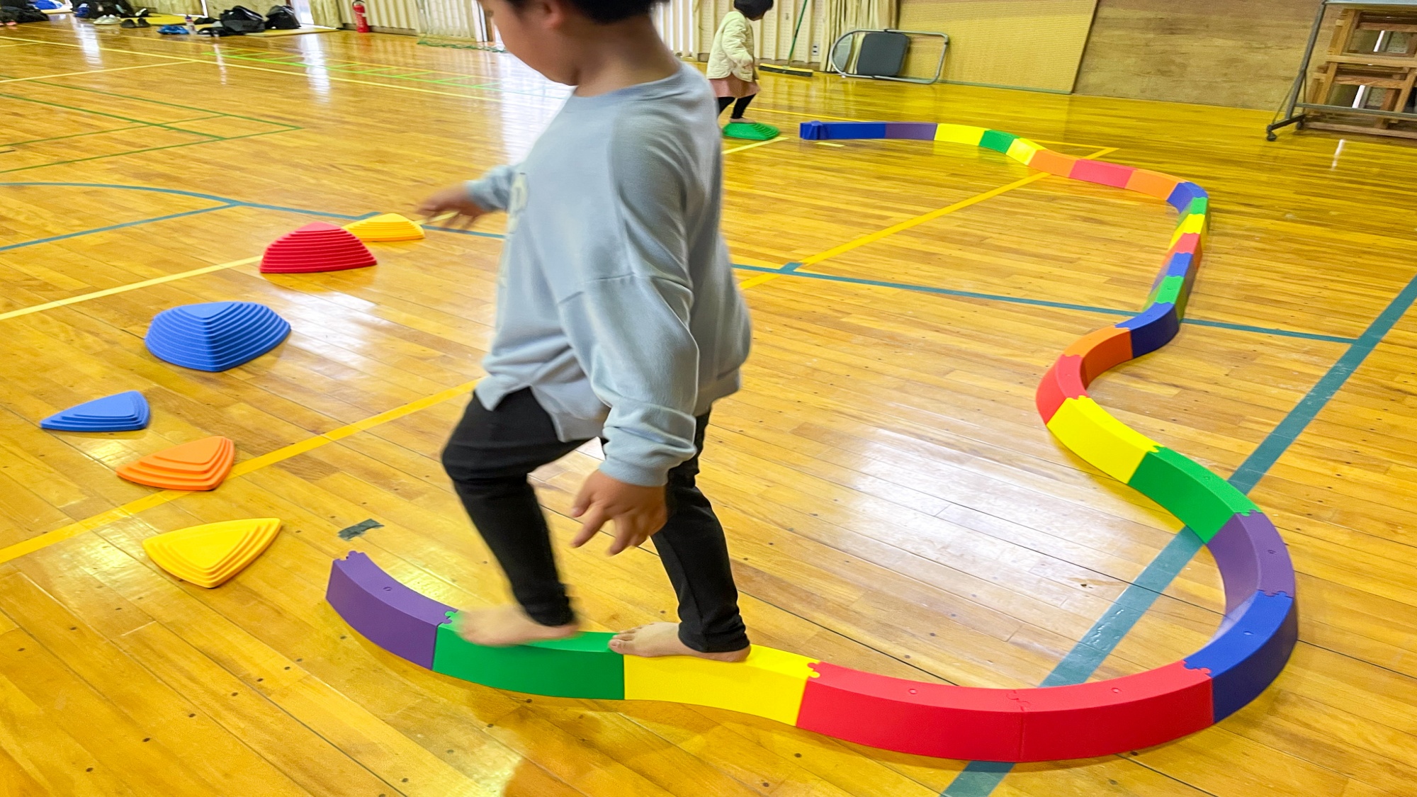 体育館（ユクサプレイパーク）バランス台