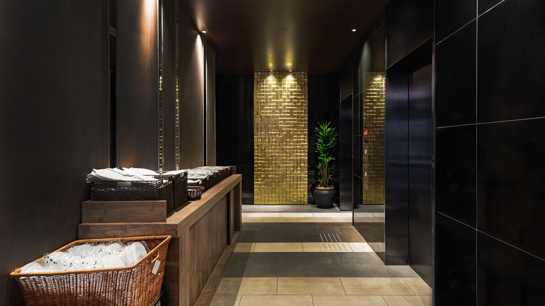 エレベーターホール