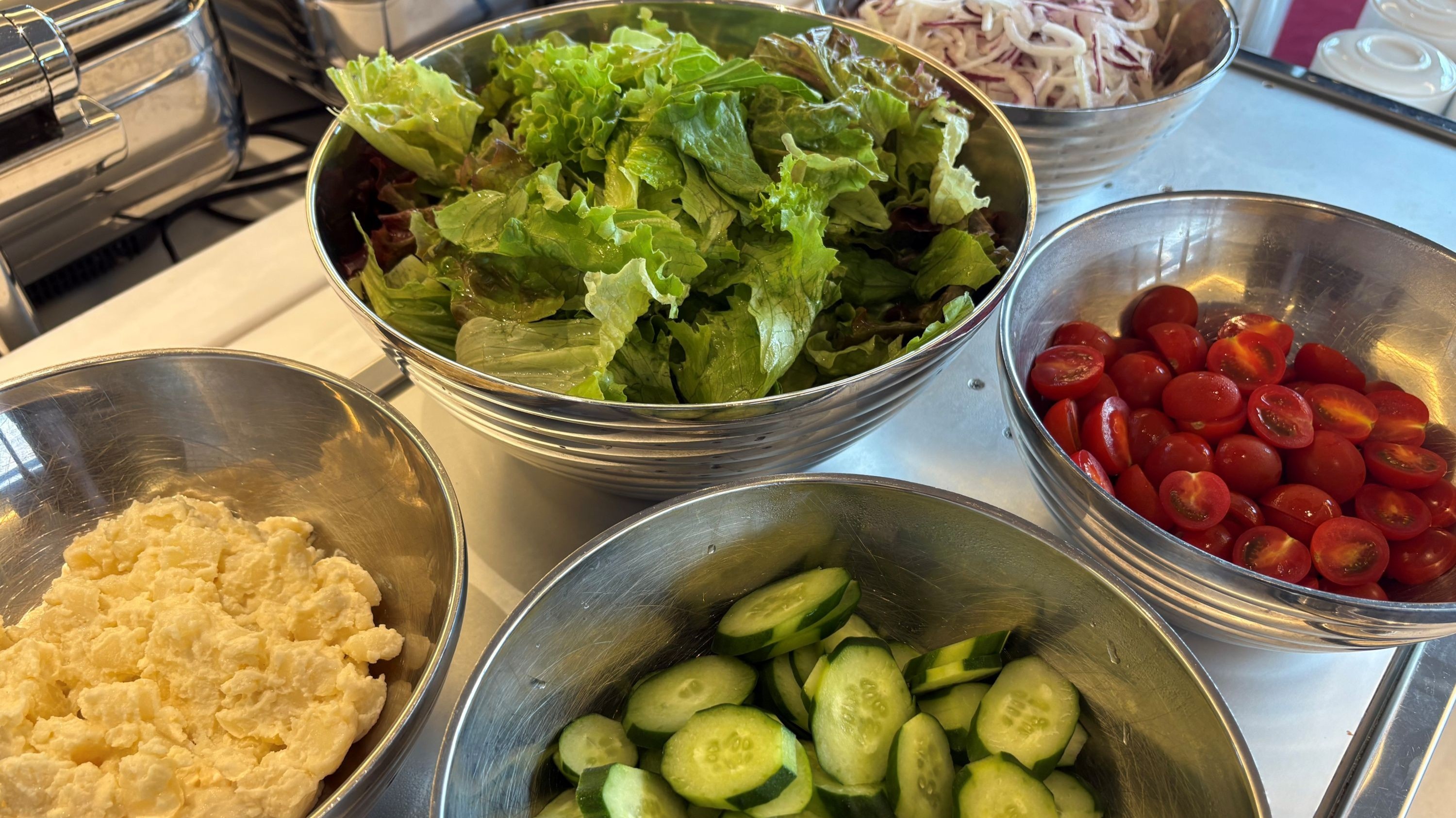 朝食イメージ（サラダバー）