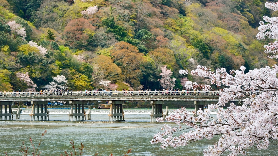 ◆嵐山まで阪急京都線「烏丸」→「桂」→阪急嵐山線「嵐山」20分