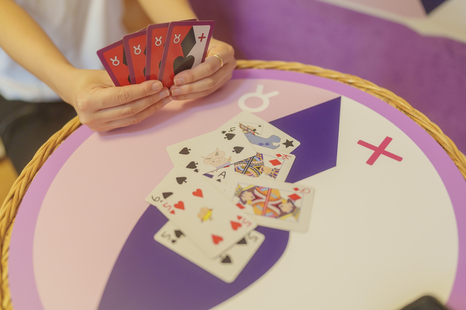 【NEW OPEN】クレヨンしんちゃんコラボルーム「ヘンダ—コクーン」