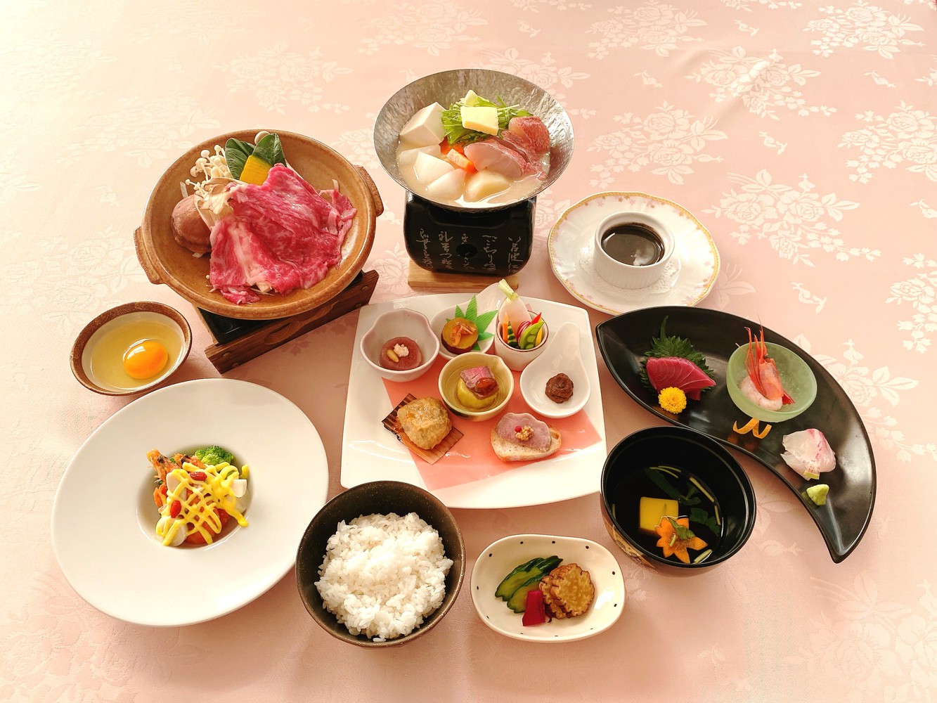 【秋田得旅】【当館おすすめ】秋田の恵みに舌鼓！自慢の和洋中膳と天然温泉を堪能♪美食プラン