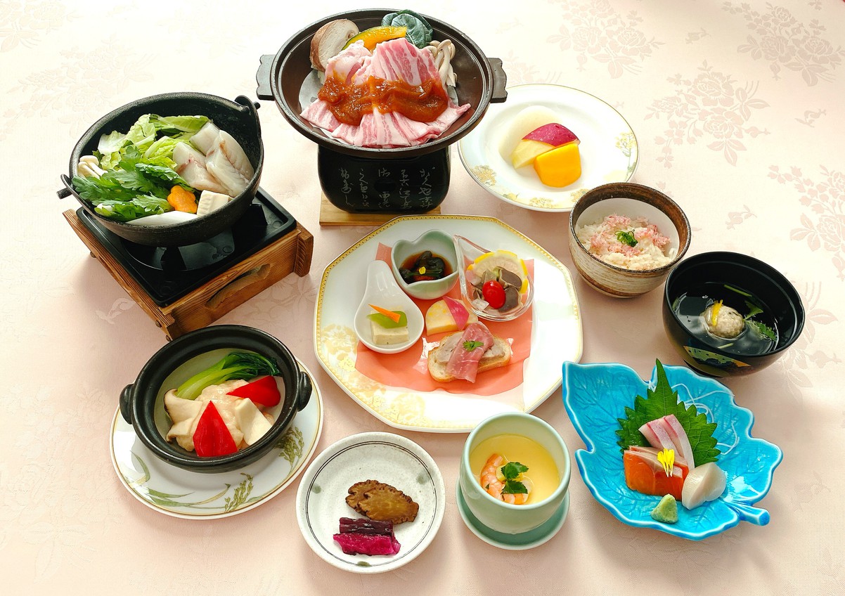 【秋田得旅】【1泊2食】なまはげ館・男鹿真山伝承館共通チケット付♪なまはげ館でちょっぴりプレゼント付