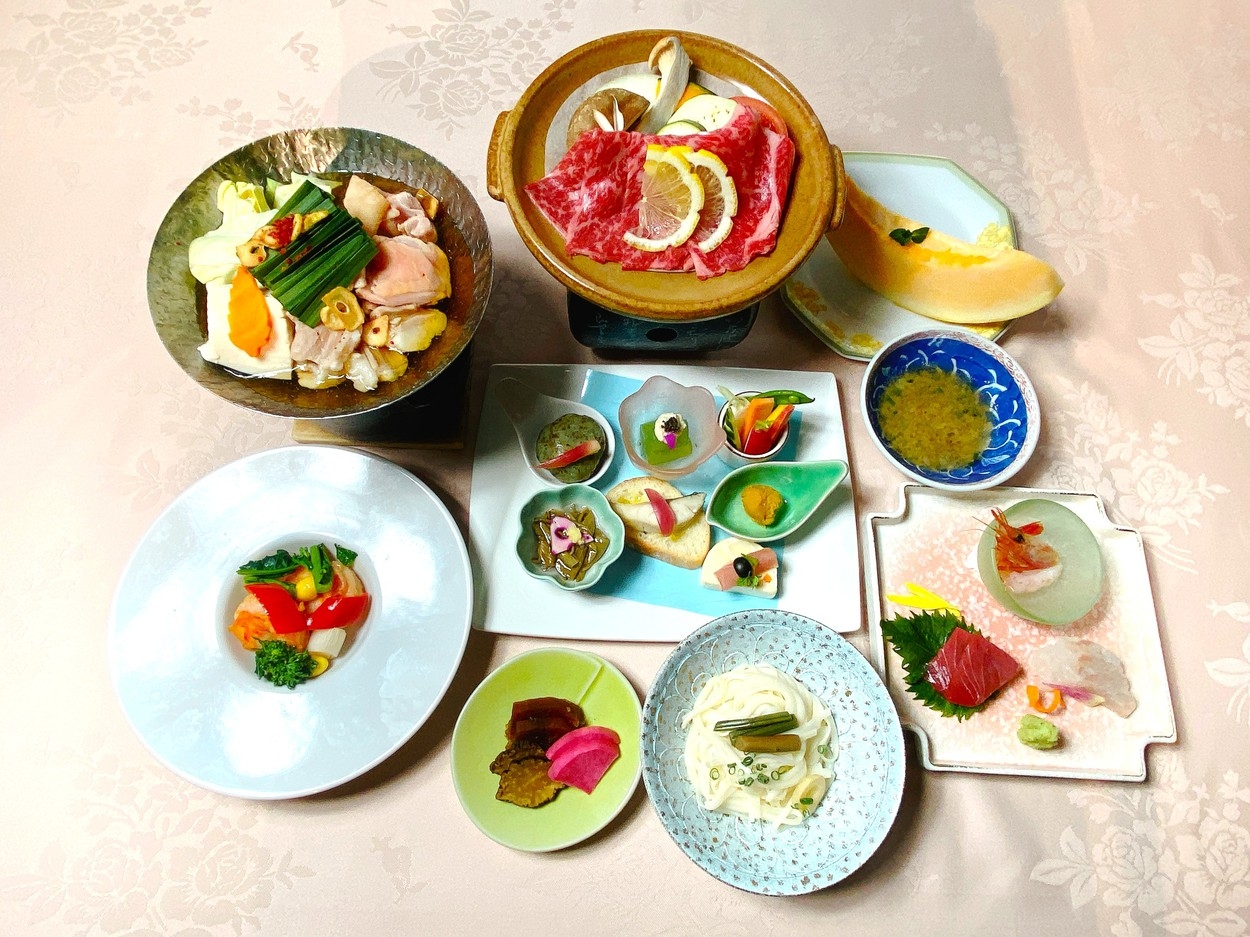6月宿泊の方は特典付【当館おすすめ】秋田の恵みに舌鼓！自慢の和洋中膳と天然温泉を堪能♪美食プラン