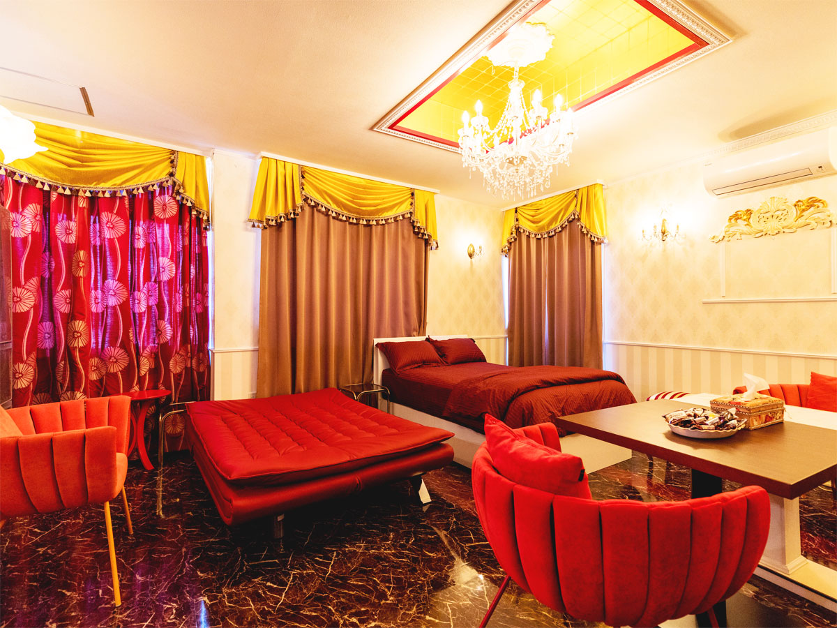 【洋室】ソファベッド利用で4名様までご宿泊可能です。