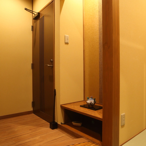 客室　１階露天風呂付　古九谷の間