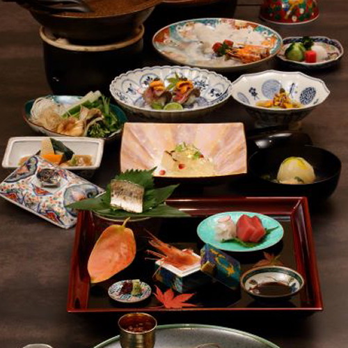 「三秋の古香里庵」　創作懐石