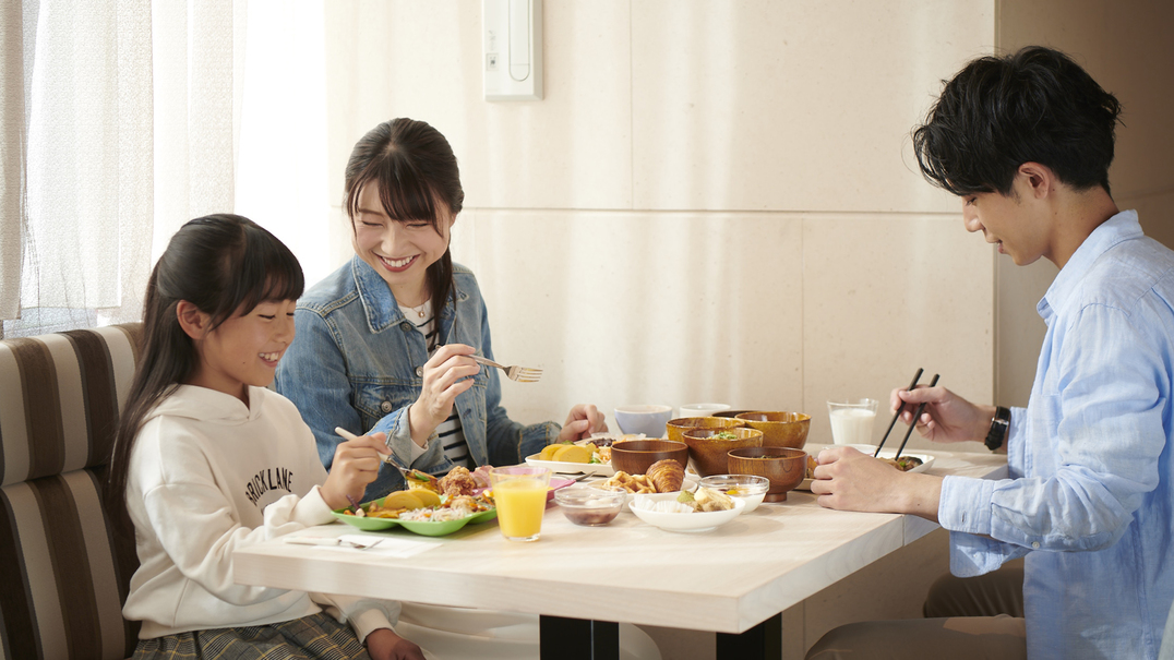 ご家族で人気の朝食をお楽しみいただけます