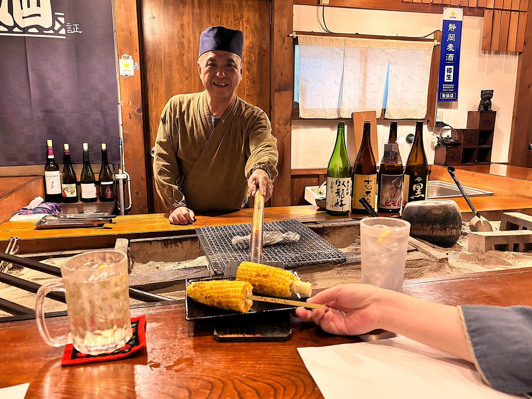 【コスパ重視：平日（日〜金）限定】 お得な全館貸切体験！お刺身3点盛＆炉ばた焼で大人の休日旅
