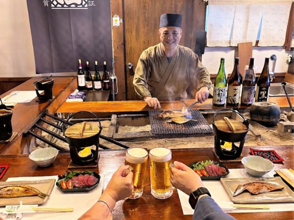 炉ばた焼で乾ぱ～い！