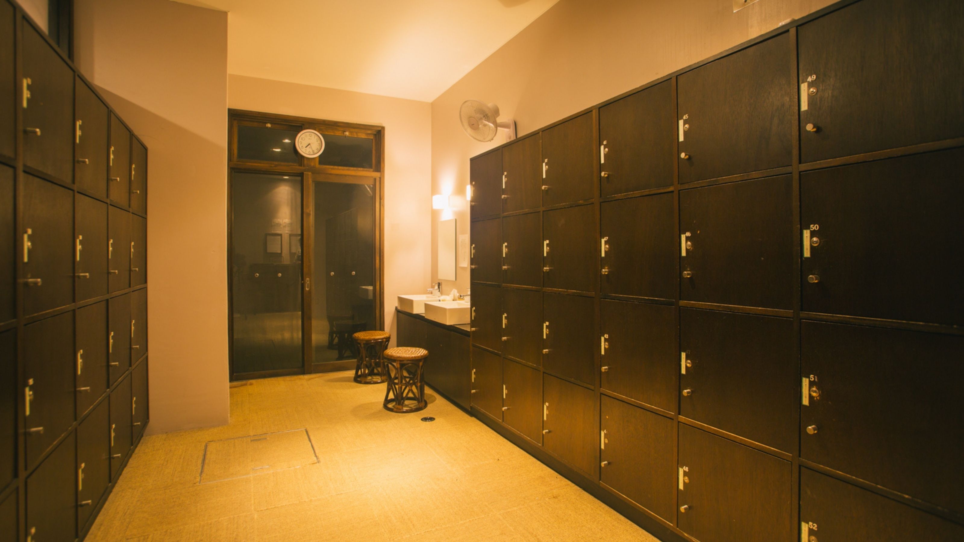 海泉浴「島の湯」脱衣場