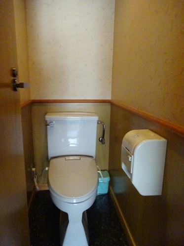 １０畳標準客室　トイレ