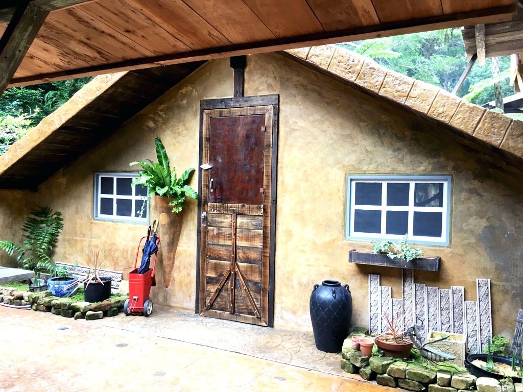 ヤンバルの森の中で過ごす癒しとワクワク森の家ファミリールーム