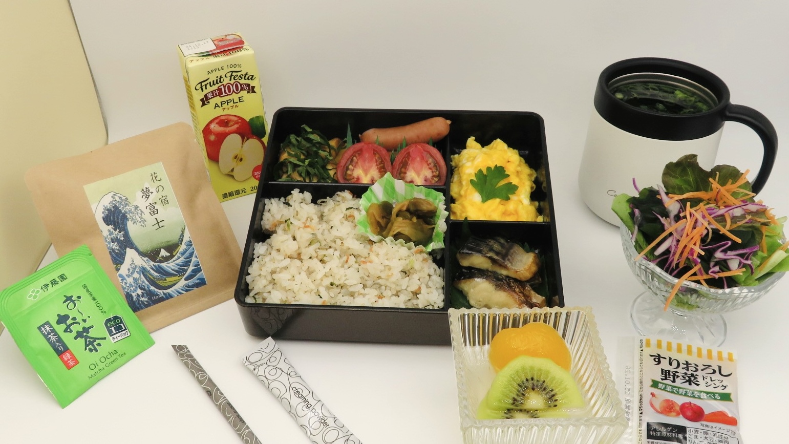 和風料理がお部屋に届く