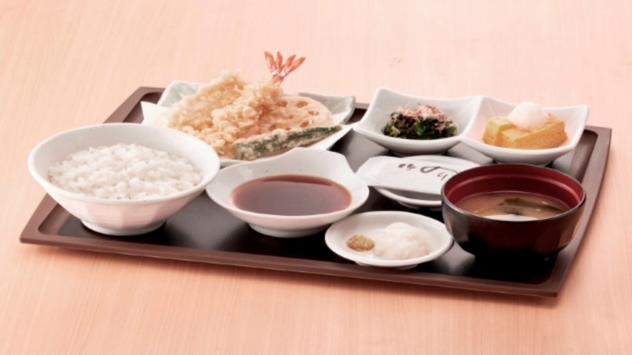 １階「天丼てんや」朝食　天ぷら朝定食