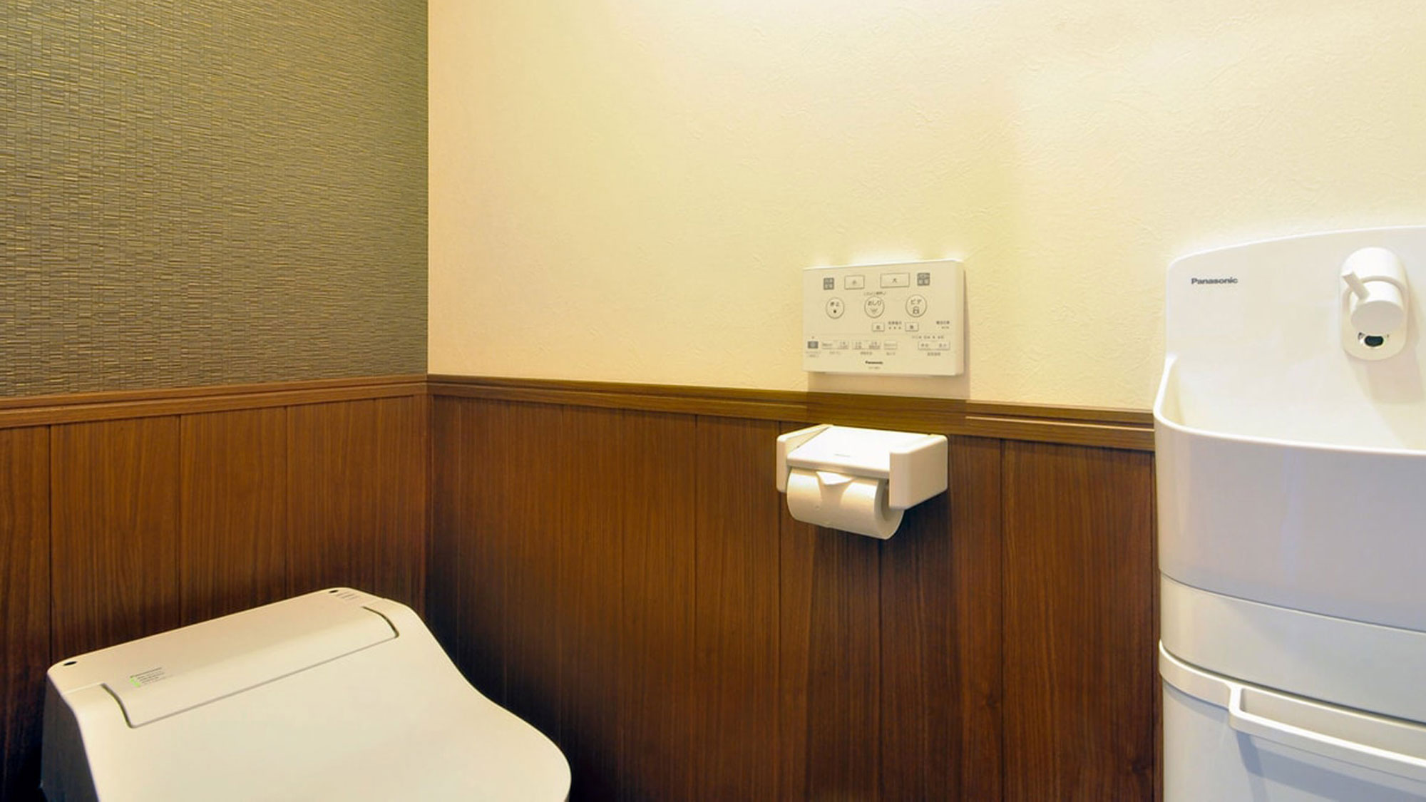 【フロント側1F・洗浄機付トイレ】