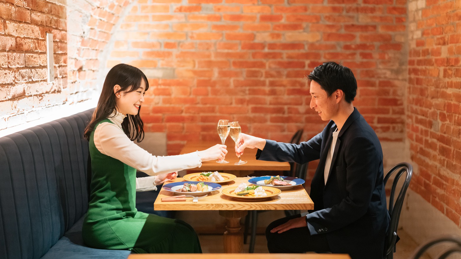 ＜2名様限定＞想い出に残る記念日に★ビストロ「Ikariya」お祝いディナー(夕・ブッフェ朝)