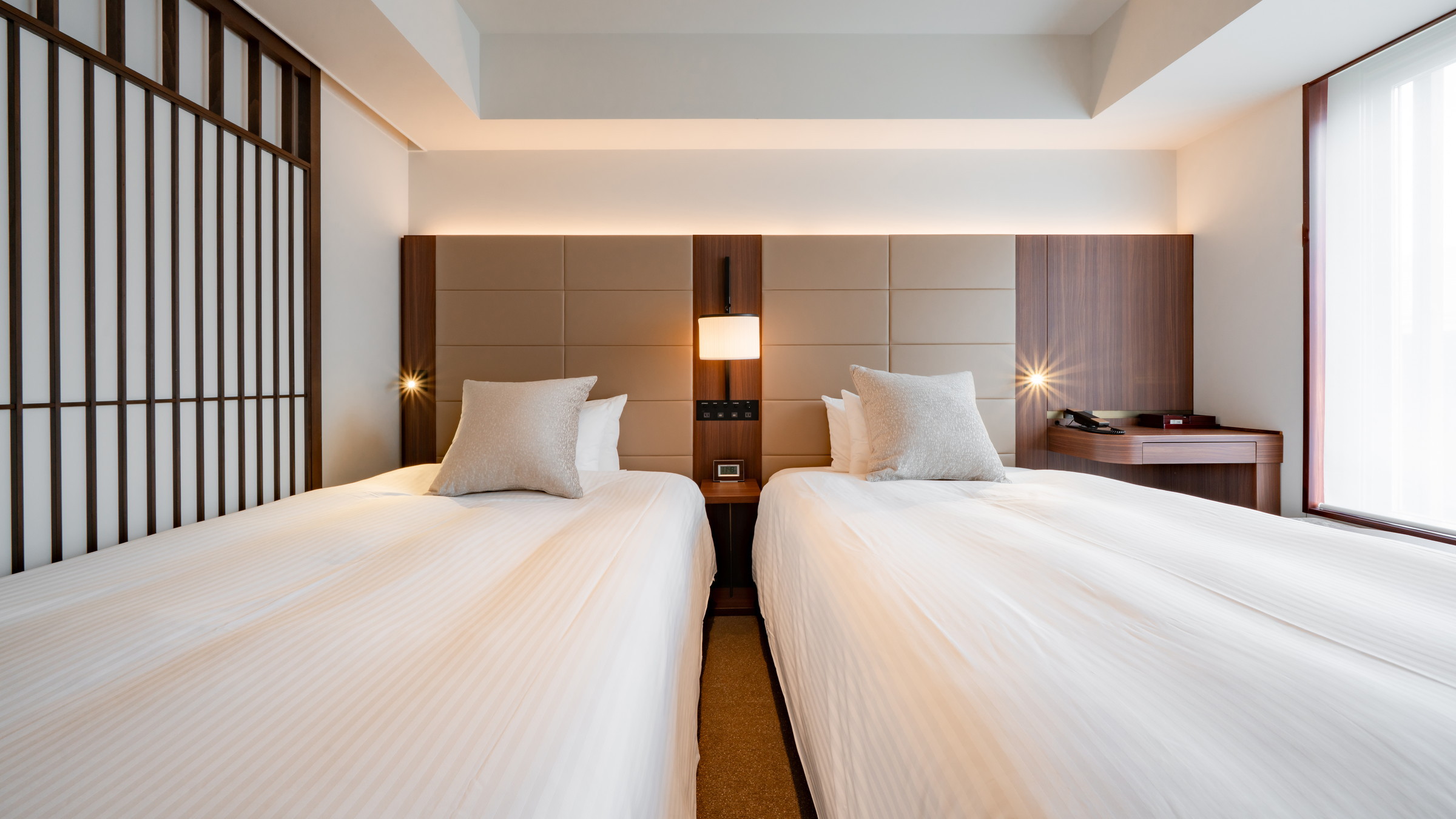 ［プレミアツイン］