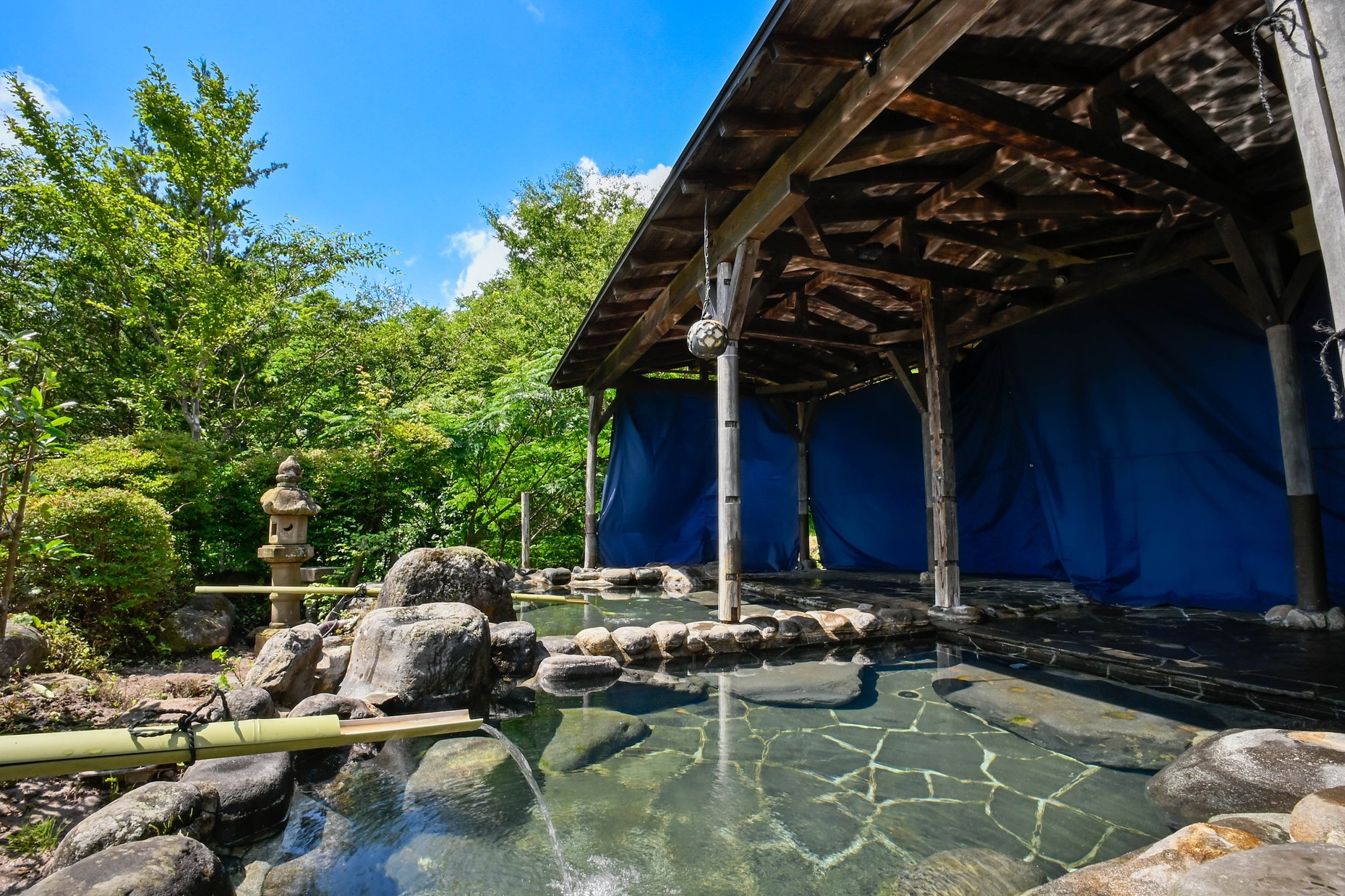 【ひとひかり専用・夏季限定夏風呂露天風呂付き】＼素泊／｜温泉贅沢な休日【冷蔵庫内ドリンク付】