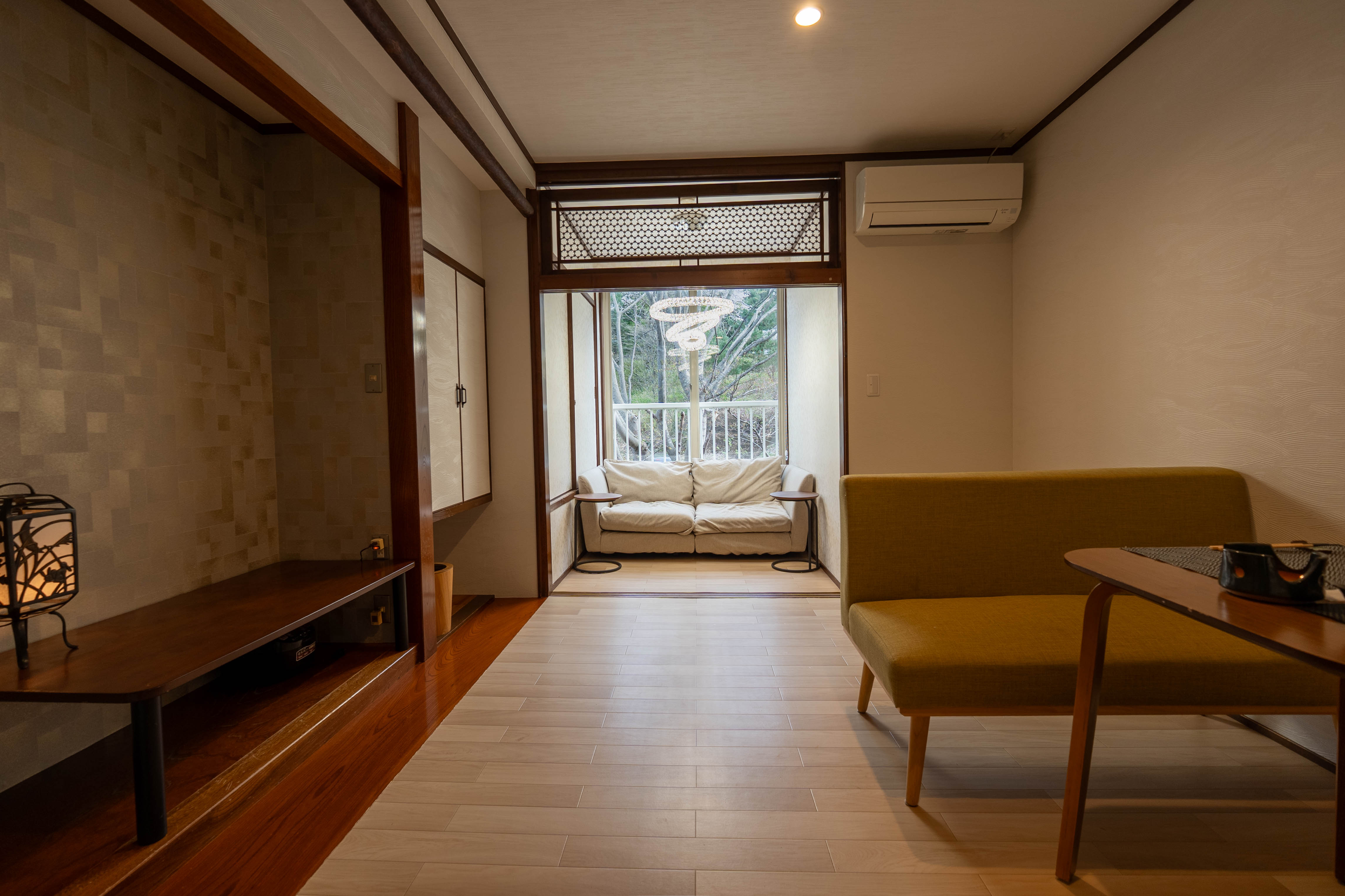 Caf&eacute; Lounge　アオネの庭　妙-tae-