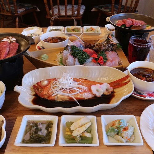 2食付き!！【卒業旅行】【記念日】【女子会】【飲み放題と乾杯瓶ビール】【お洒落浴衣とホールケーキ付】