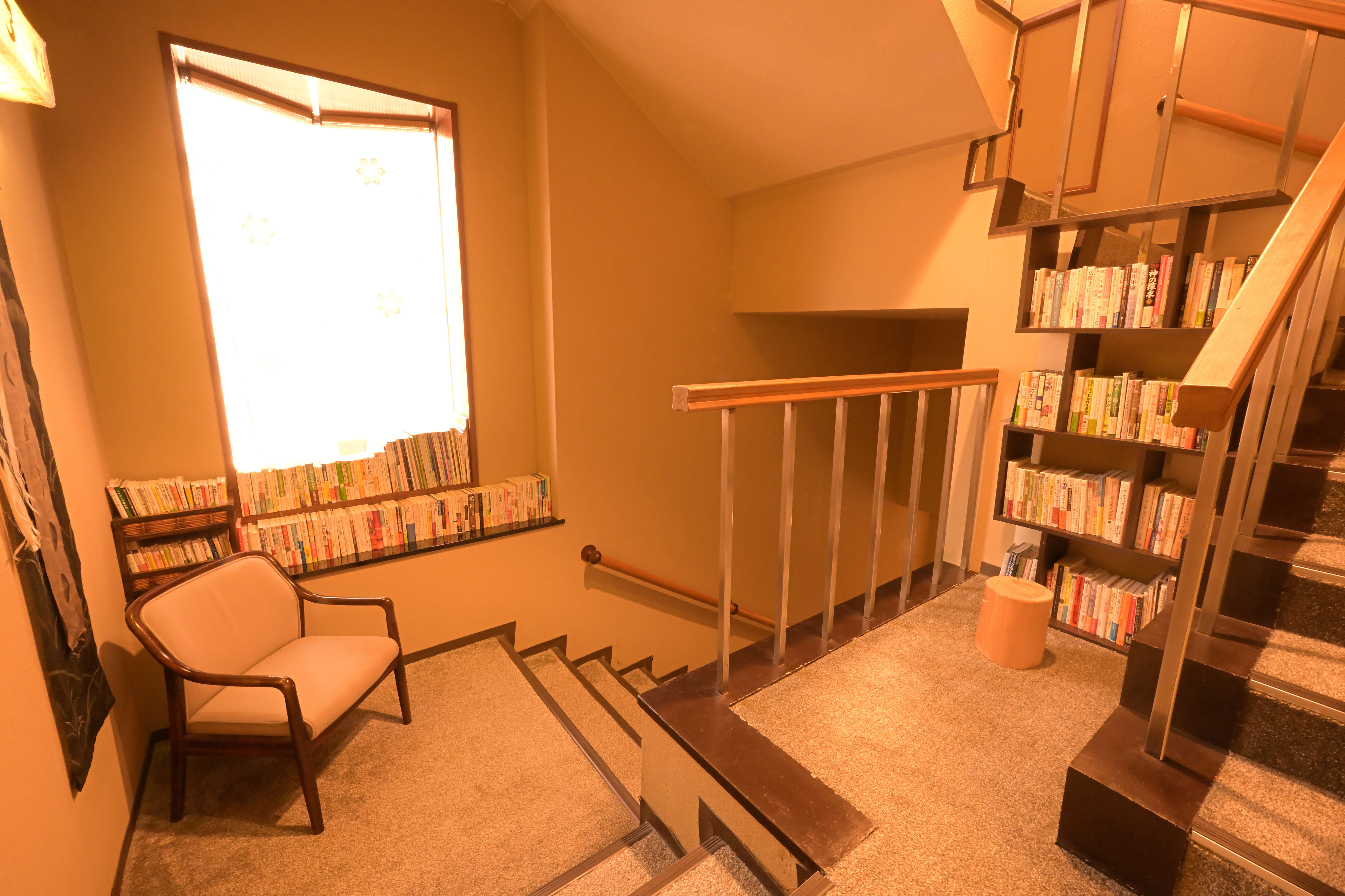 ご縁の杜（館内）ライブラリー