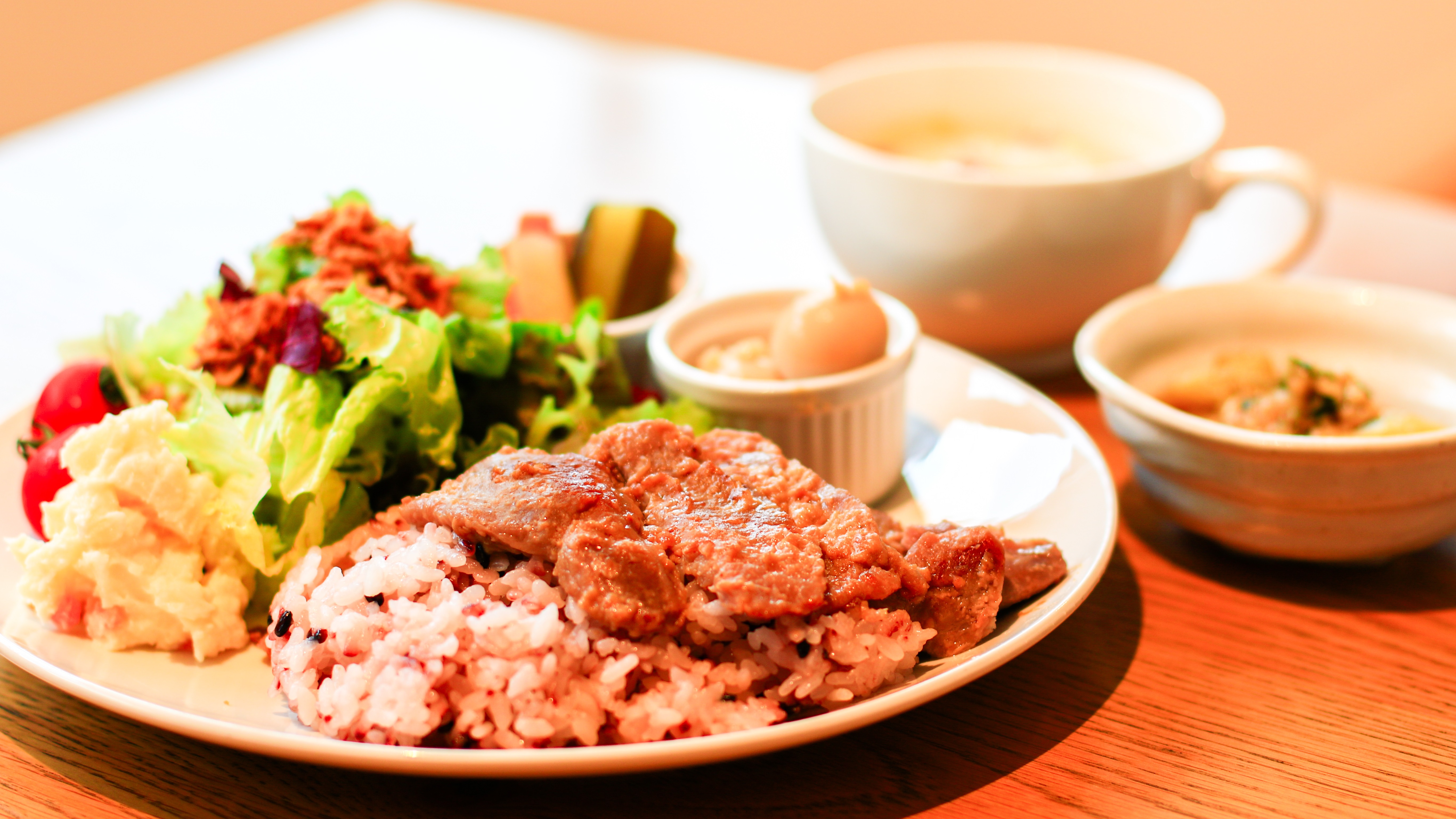 夕食イメージ　美糀ライス