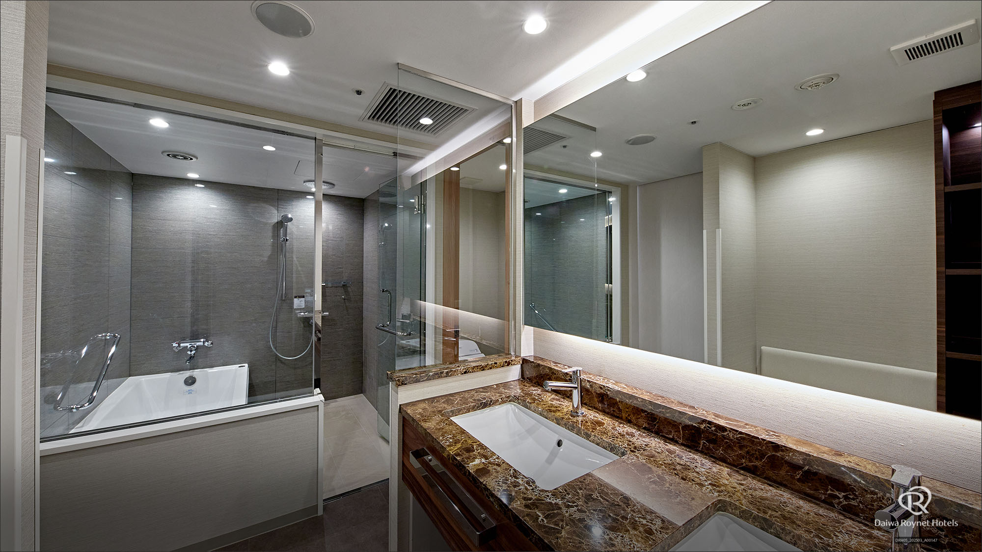 キャッスルスイート　浴室