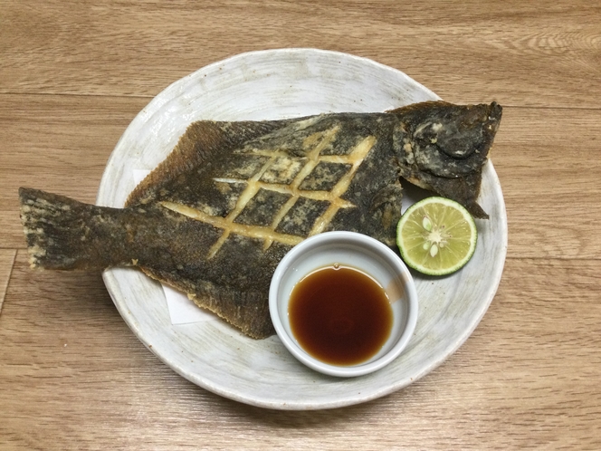 地魚の唐揚げ　カレイ