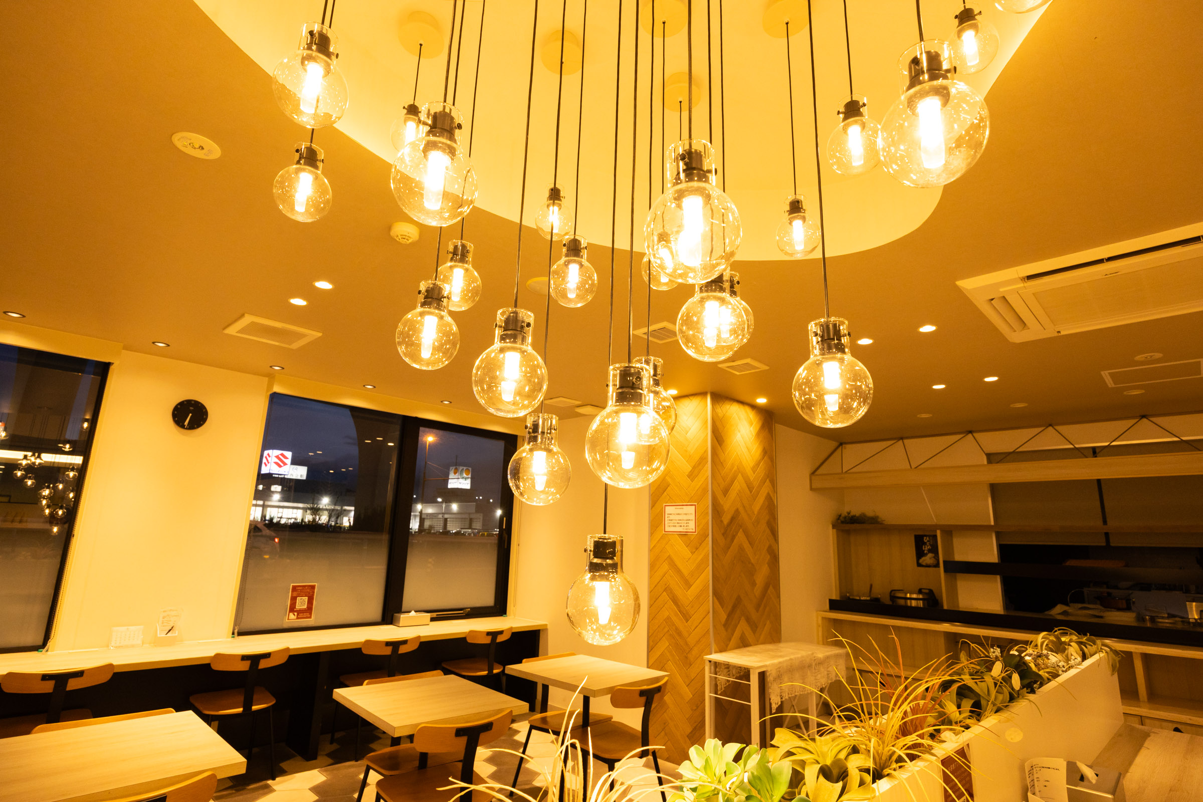 きらめくシャンデリア