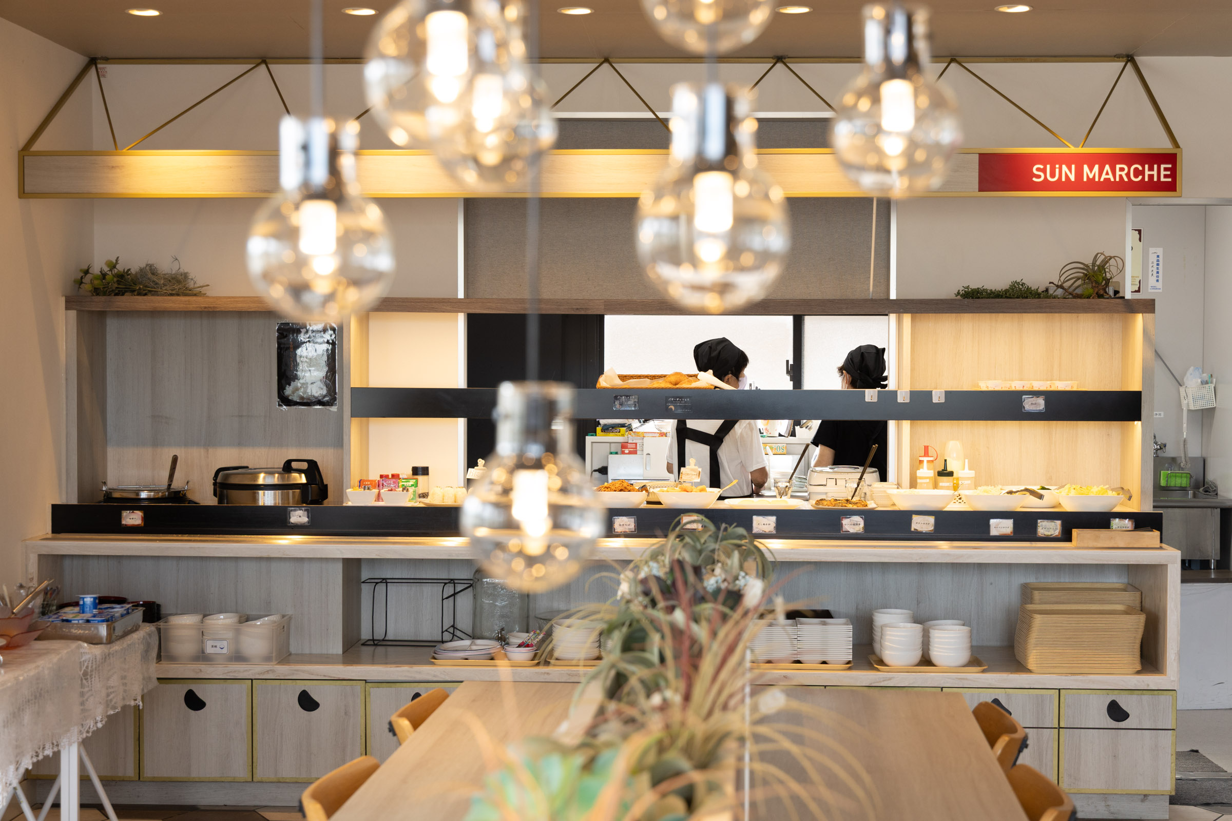 朝から元気になる！朝食ときらめく空間