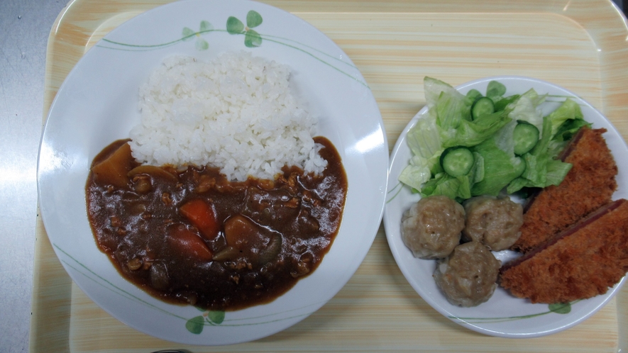 【ある日の夕食】家庭の味！みんな大好きカレー