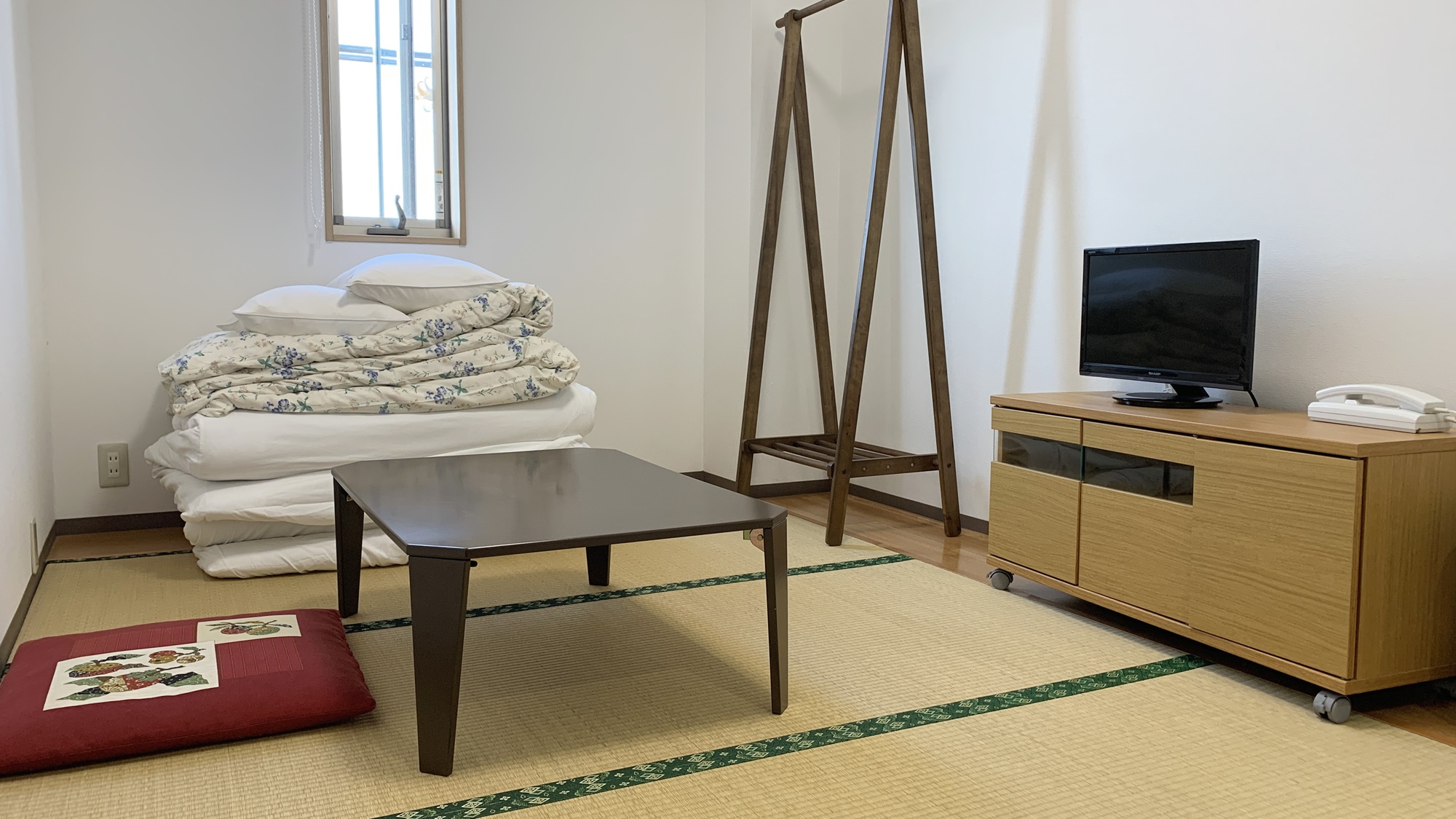 【和室3畳】コンパクトなお部屋。一人で使うには十分な広さです