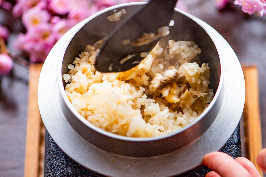 瀬戸内鯛の鯛釜飯