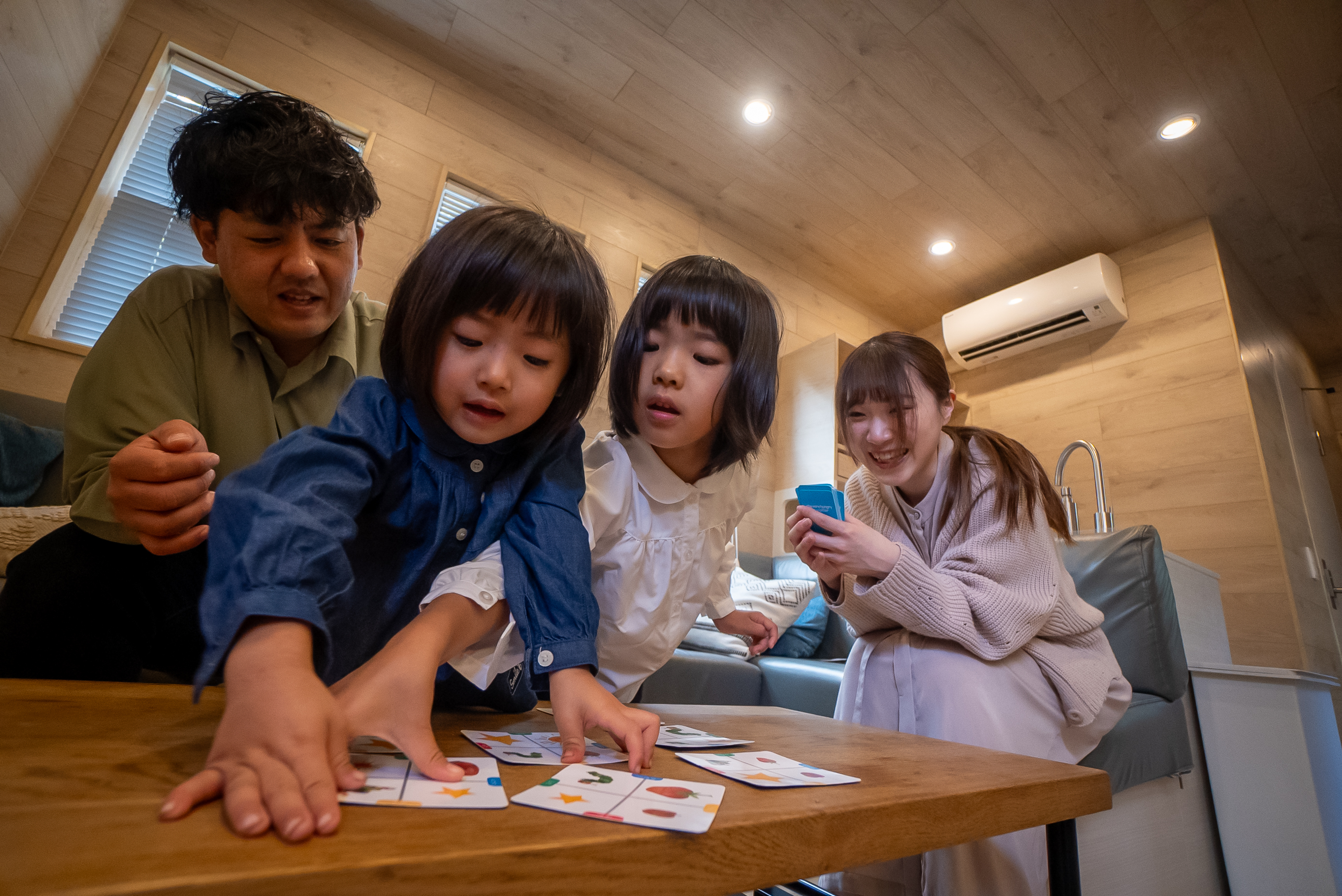 【客室】グランピングキャビン｜過ごし方｜ボードゲームを1組様につき2点までご利用いただけます。