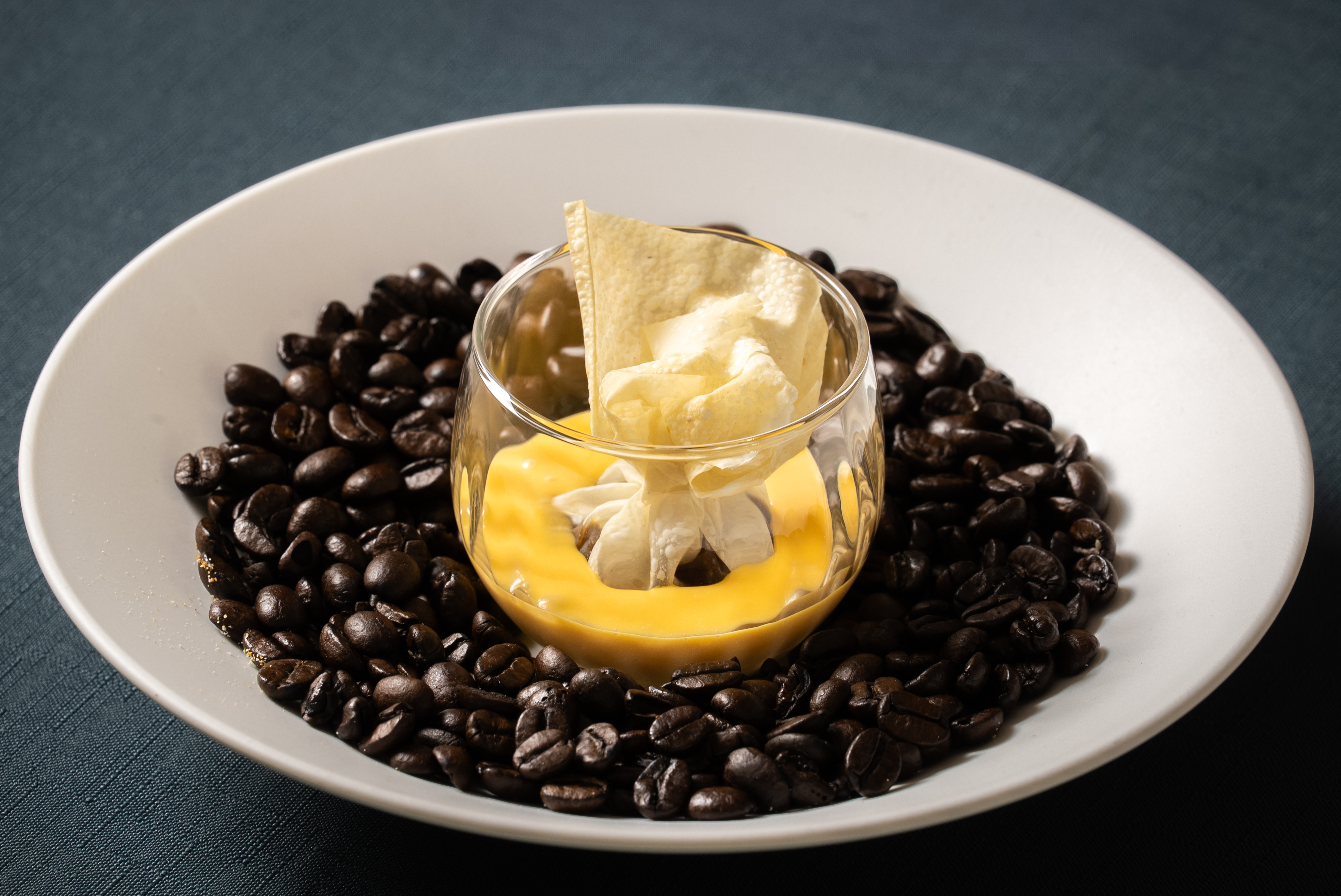 【夕食】2025AW料理長特製スペシャルディナーコース｜パートフィロ包み焼き