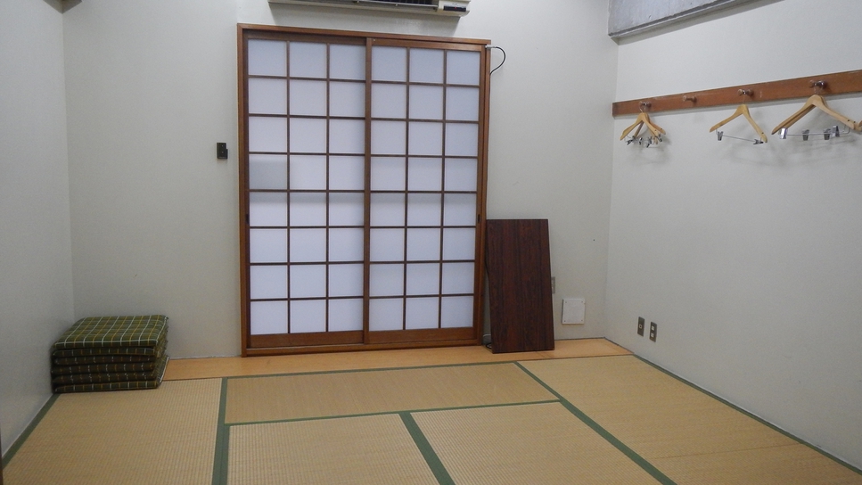 #【和室10畳】足を伸ばしてお寛ぎいただけます。※グラウンド側のお部屋