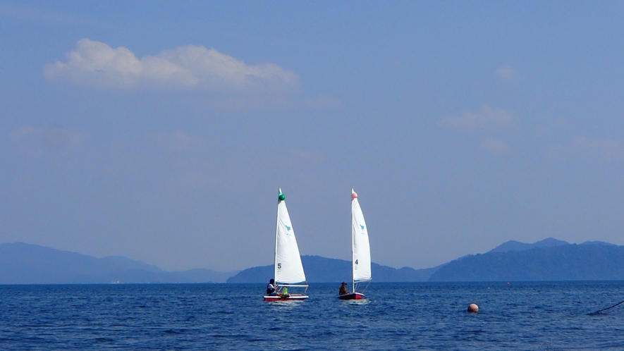 *【ヨット】当施設の湖上プログラムの中で最もスポーツ性が高いアクティビティです。