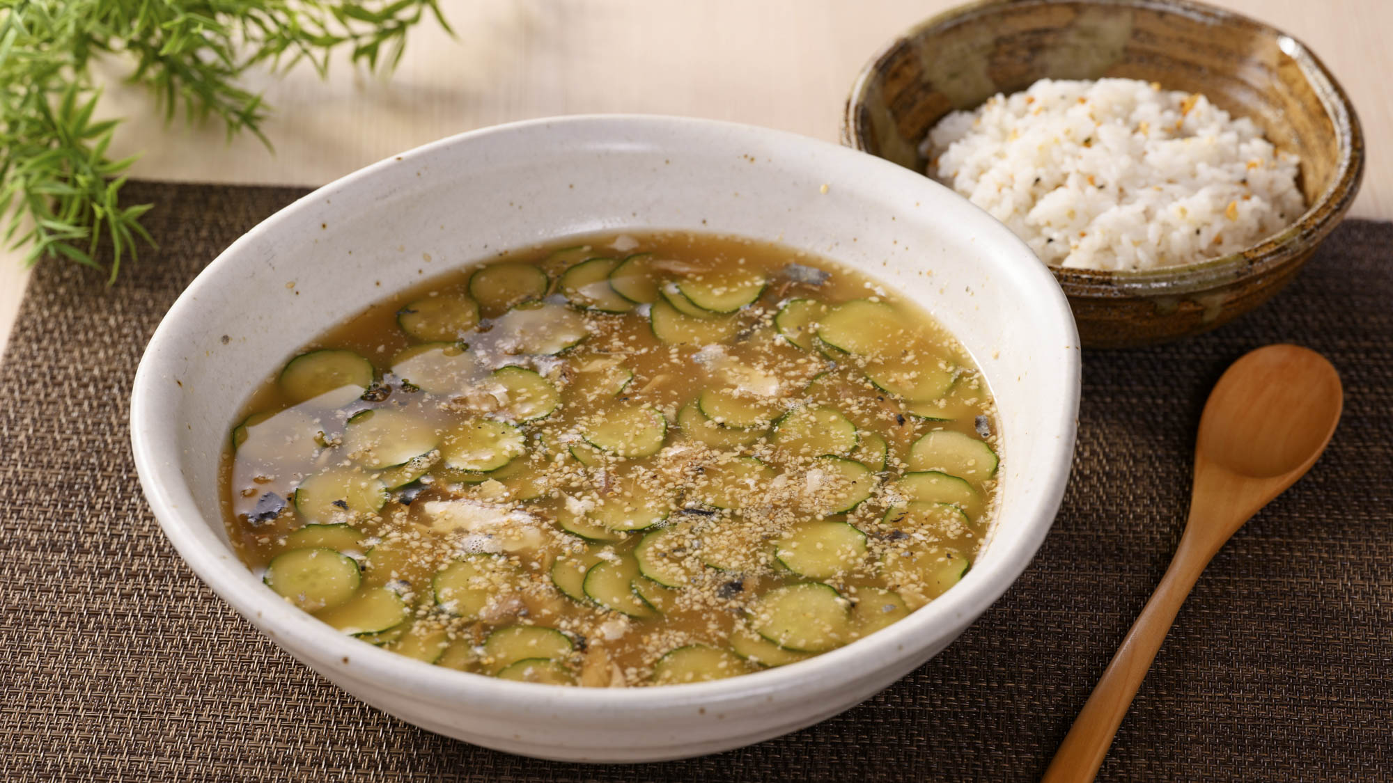 【宮崎限定】味噌とごまの風味が広がる"郷土の涼味ごはん　冷や汁"　ご飯にかけてお召し上がりください